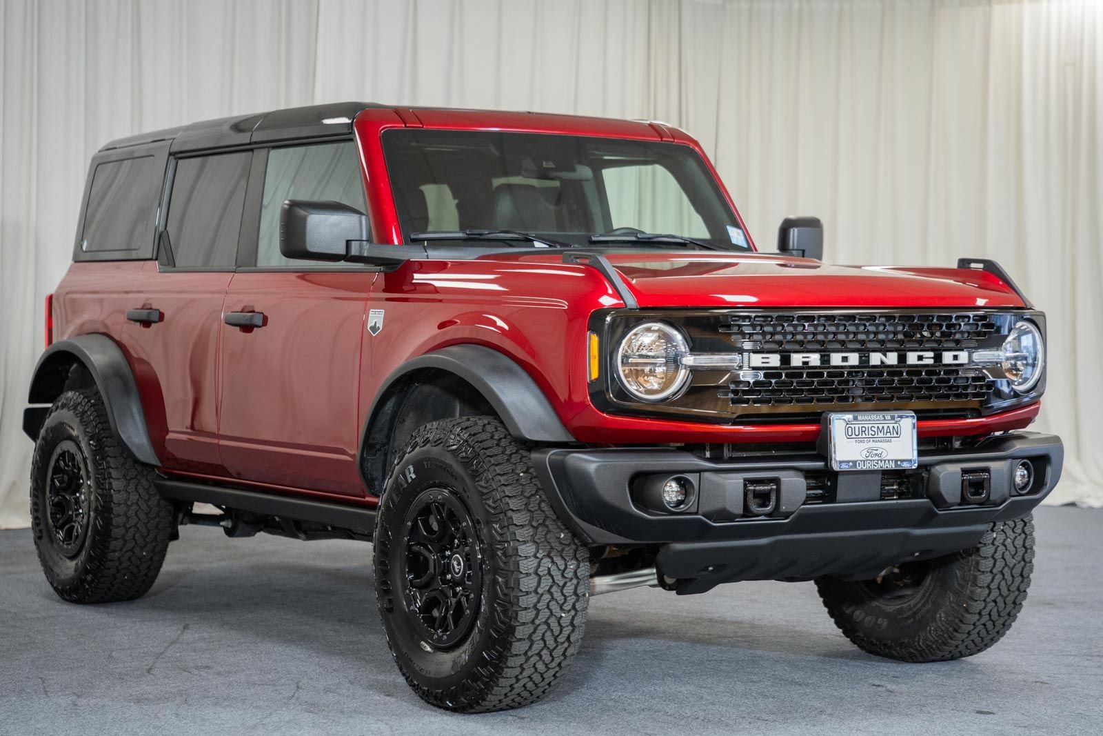 Certified 2025 Ford Bronco Big Bend w/ Black Diamond Package AWD/4WD image 1