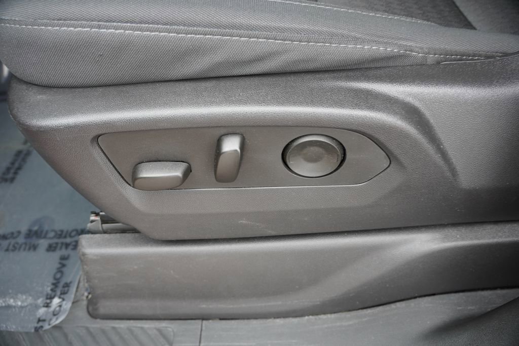 Certified 2024 Chevrolet Silverado 1500 Custom image 21