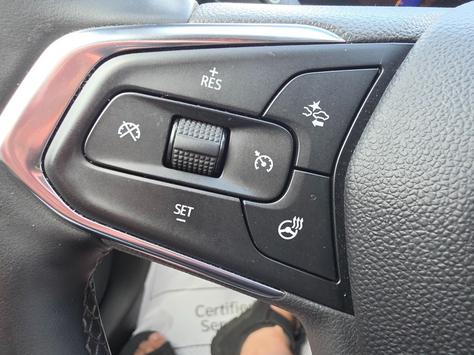 Used 2025 Chevrolet Trax LT w/ LT Convenience Package FWD image 37