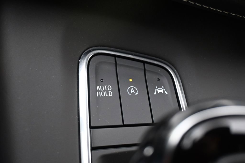 Certified 2024 Cadillac Escalade Sport Platinum w/ LPO, ONYX Package image 36