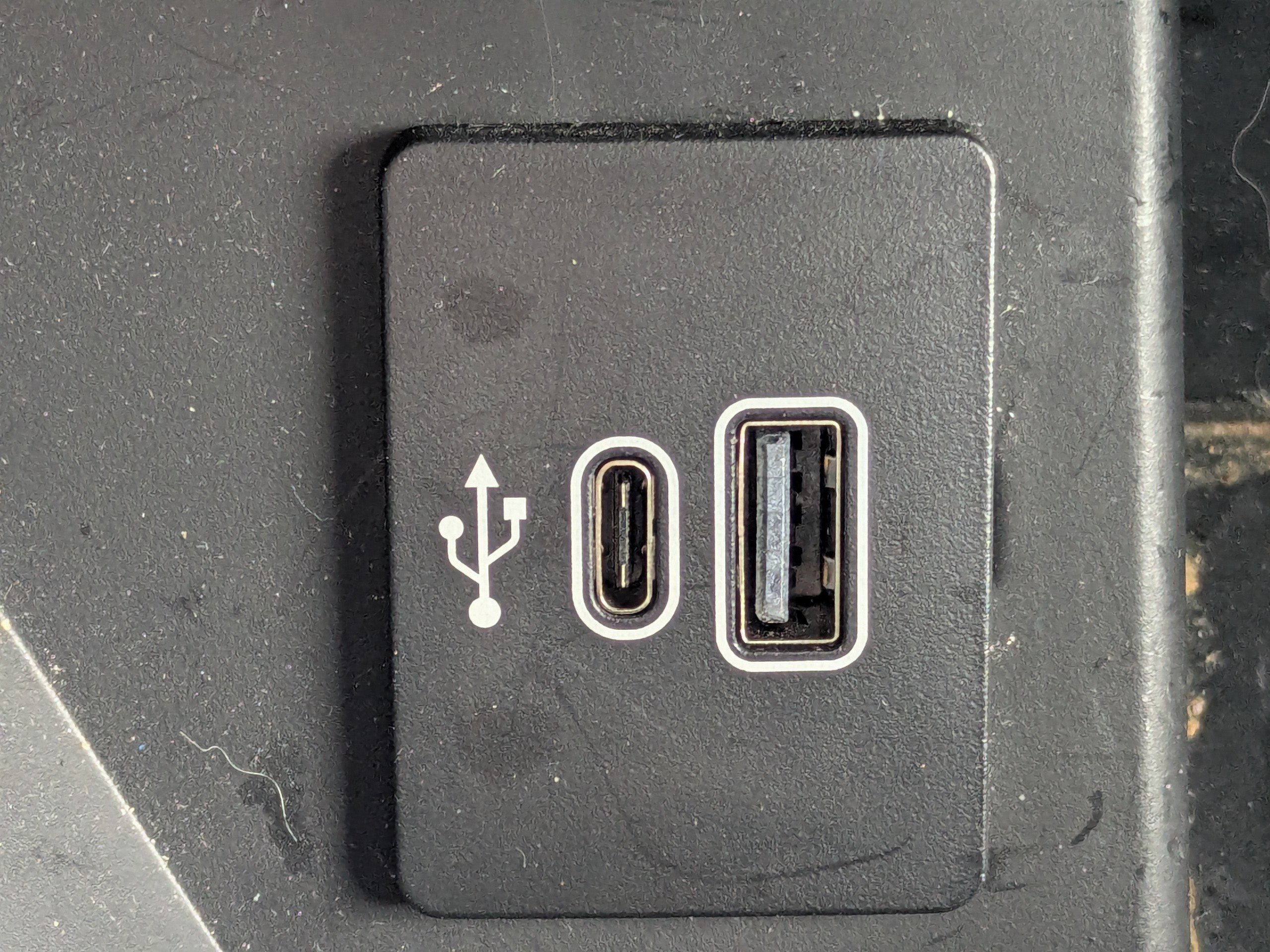Used 2025 Ford F150 Lariat AWD/4WD image 22