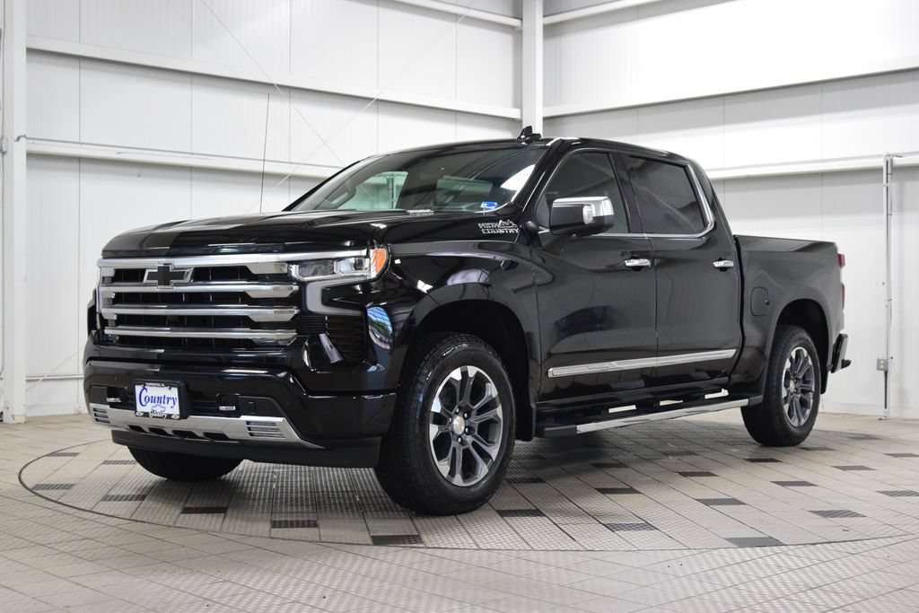 New 2026 Chevrolet Silverado 1500 High Country w/ Technology Package AWD/4WD image 3