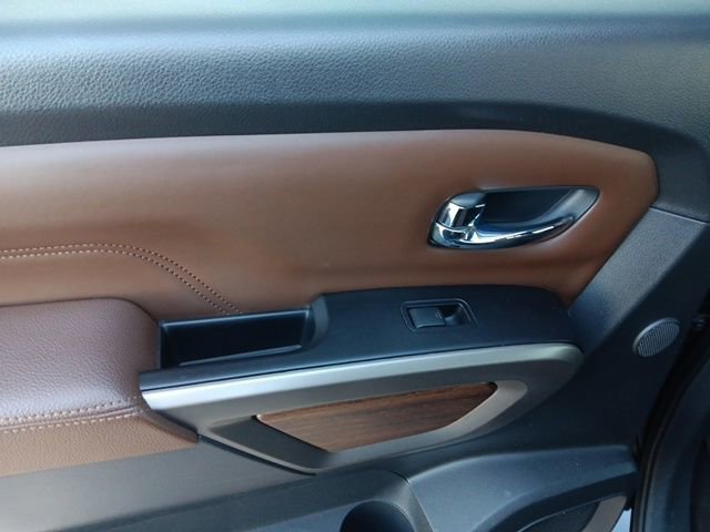 Used 2020 Nissan Titan Platinum Reserve w/ Moonroof Package image 34