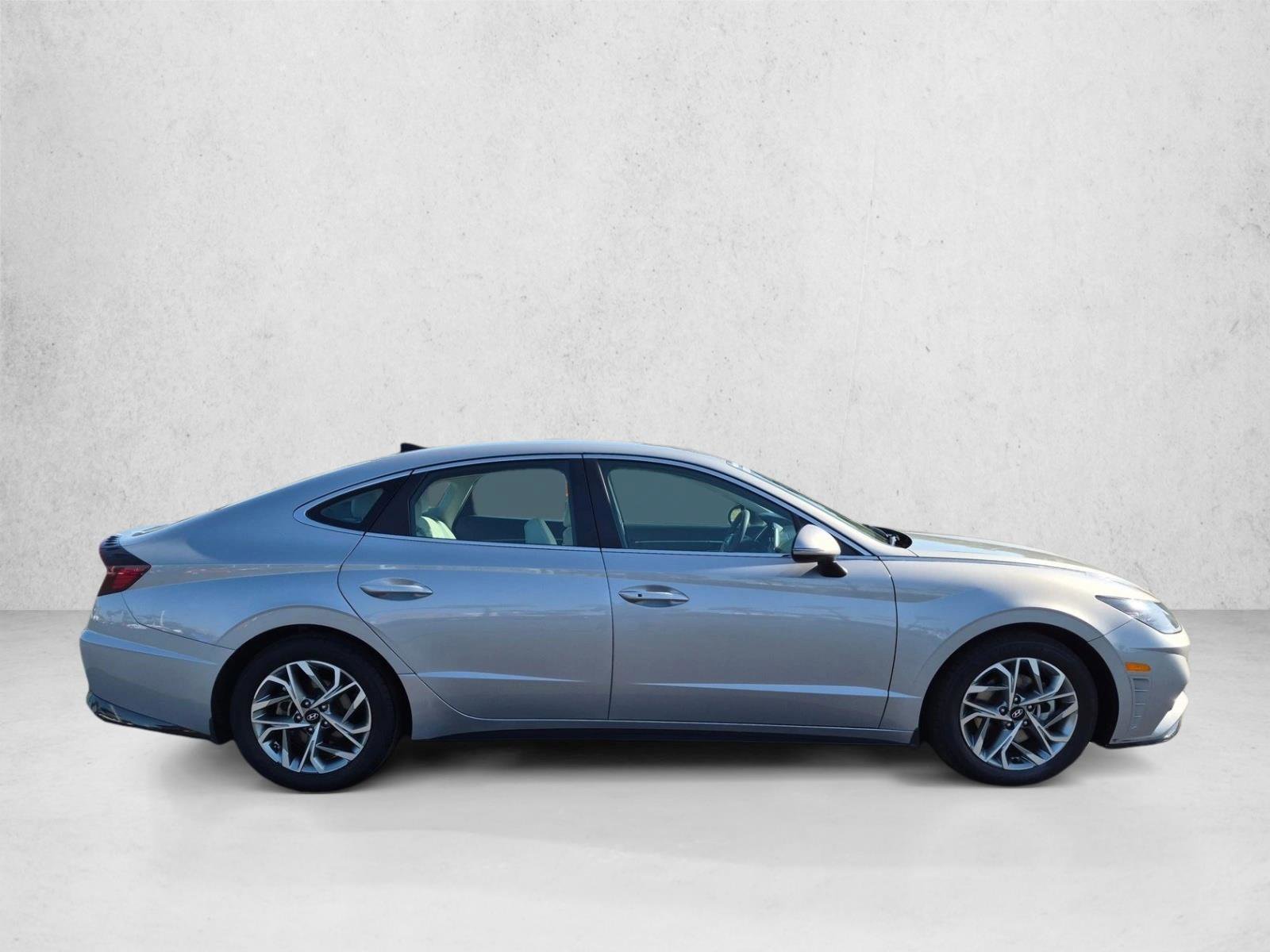 Used 2023 Hyundai Sonata SEL FWD video 4