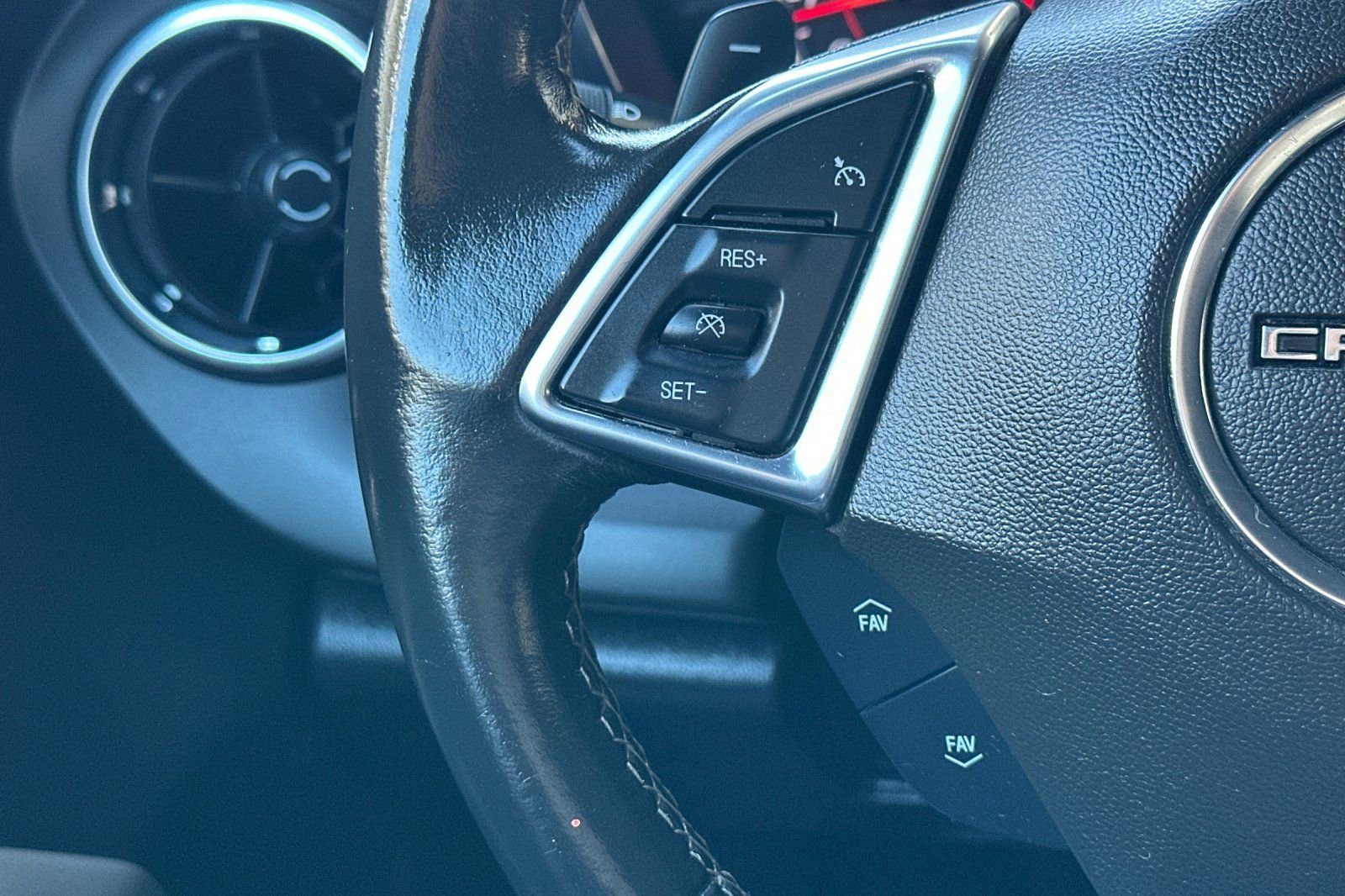 Certified 2022 Chevrolet Camaro LT image 29