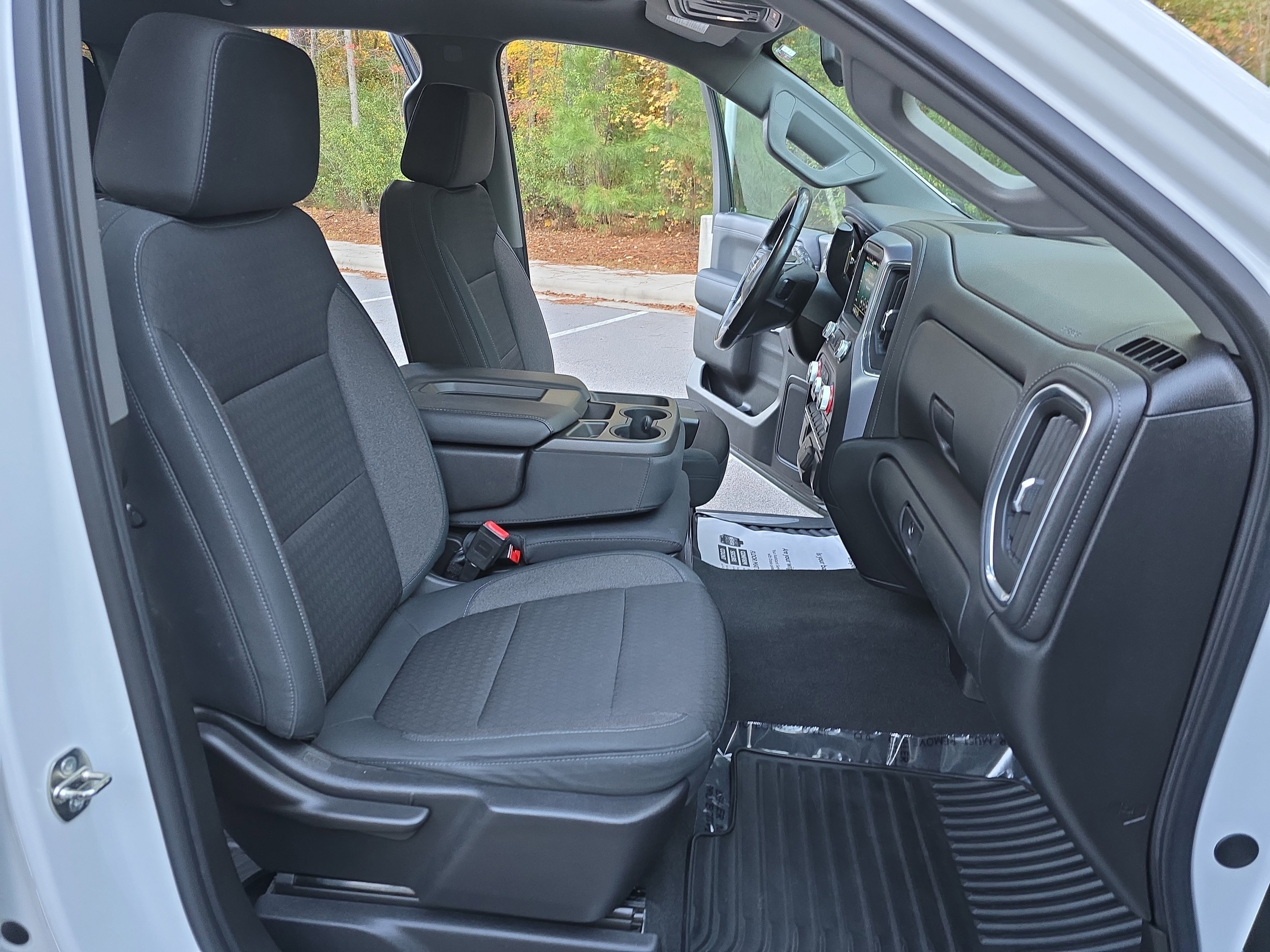 Used 2019 GMC Sierra 1500 Elevation w/ Elevation Value Package image 10