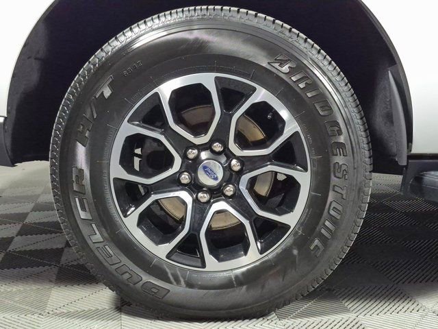 Used 2022 Ford Expedition XLT image 28