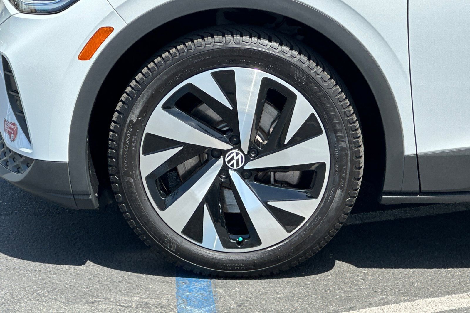 Used 2022 Volkswagen ID.4 Pro S w/ Gradient Package RWD image 26