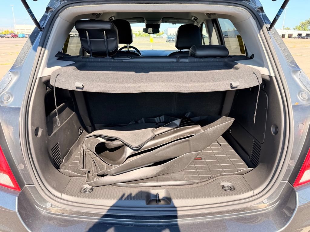 Used 2018 Chevrolet Trax LT w/ LT Convenience Package FWD image 29