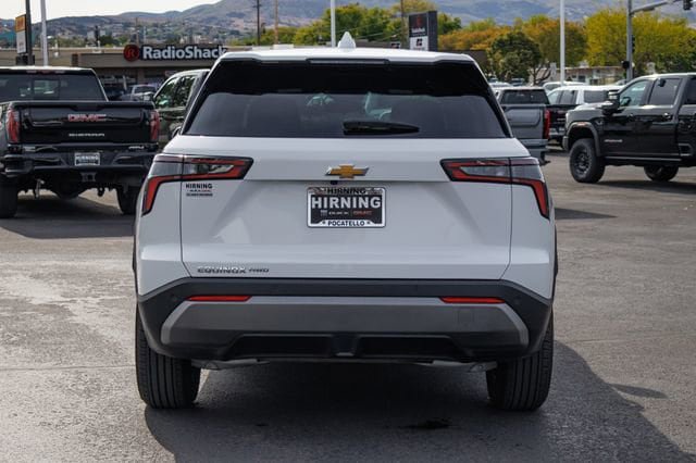 Used 2025 Chevrolet Equinox LT AWD/4WD image 4