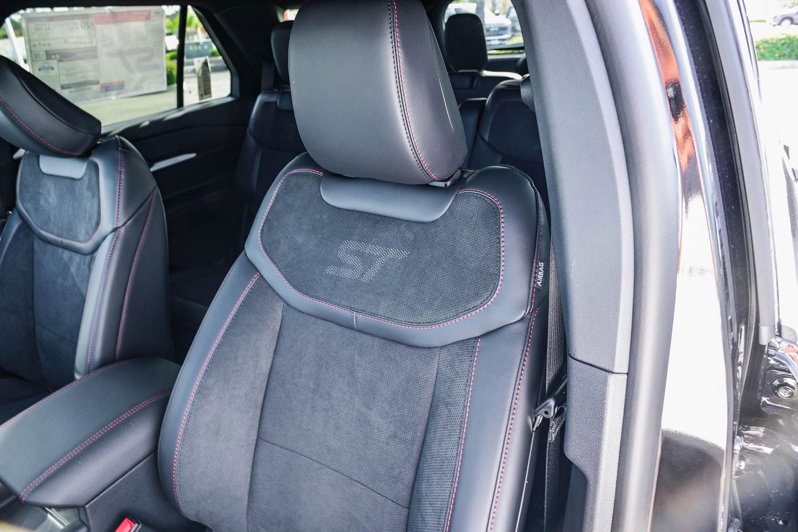 New 2026 Ford Explorer ST w/ Sun And Sound Package image 21