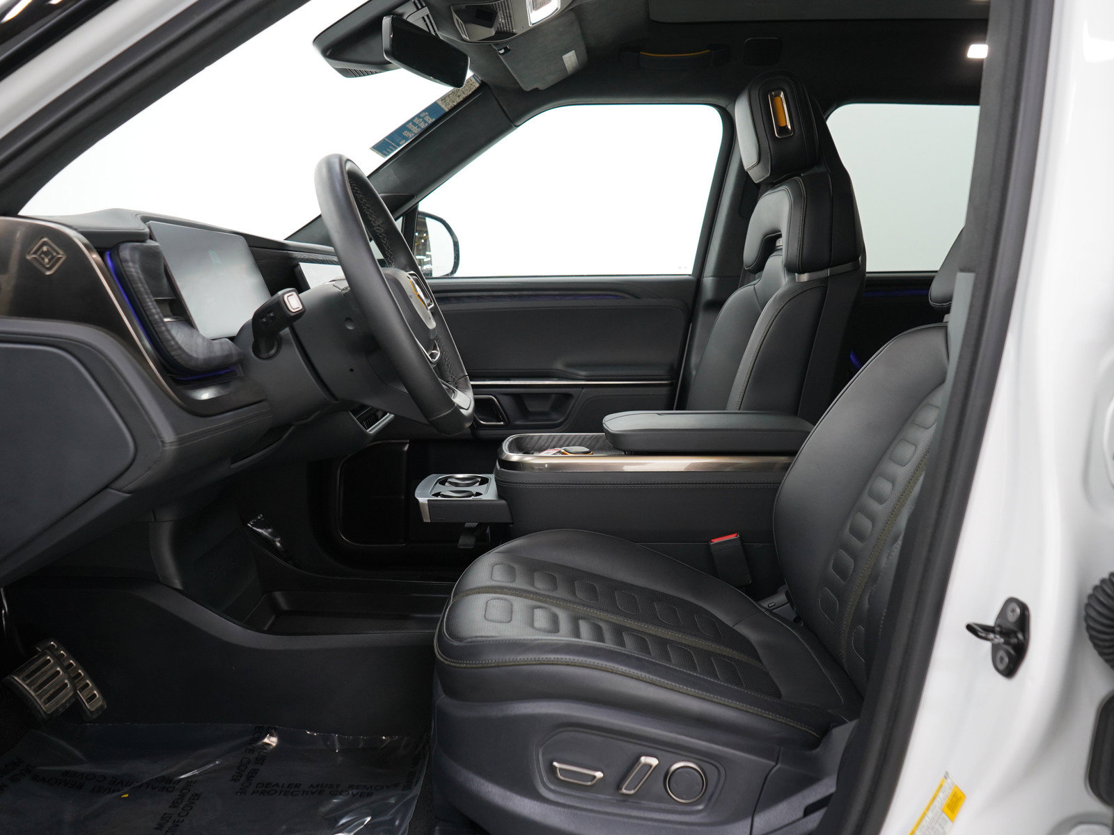 Used 2022 Rivian R1T Adventure AWD/4WD image 22
