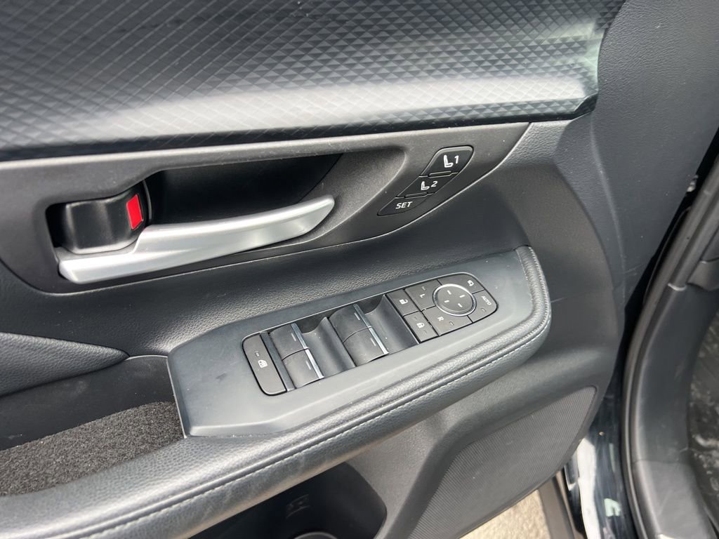 Used 2024 Toyota Grand Highlander MAX Platinum image 23