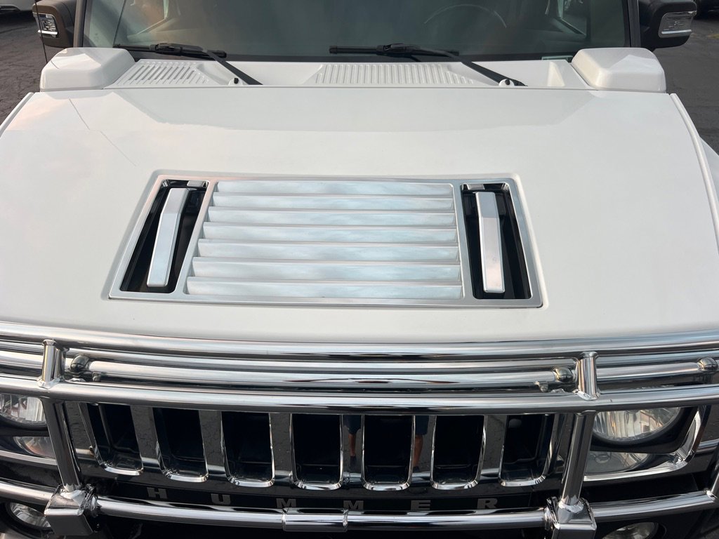 Used 2009 HUMMER H2 image 10