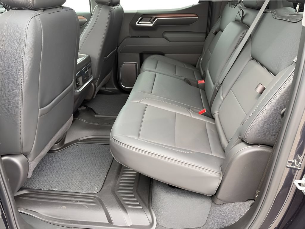 Used 2025 GMC Sierra 1500 Denali w/ Denali Reserve Package AWD/4WD image 19
