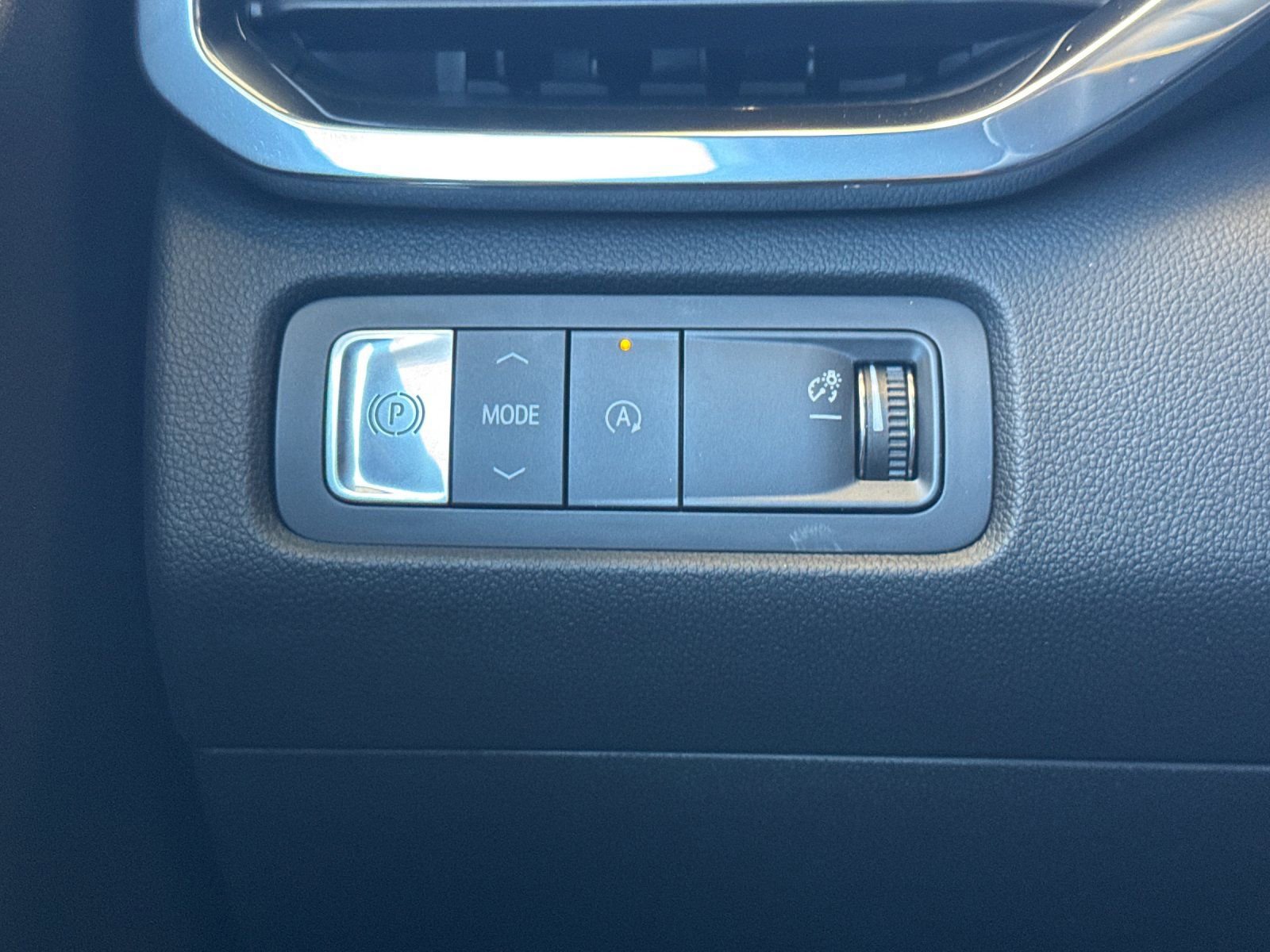 New 2026 GMC Acadia Elevation FWD image 29