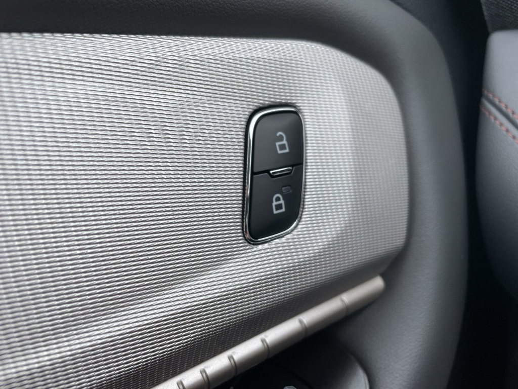 New 2026 Ford Explorer Active image 28