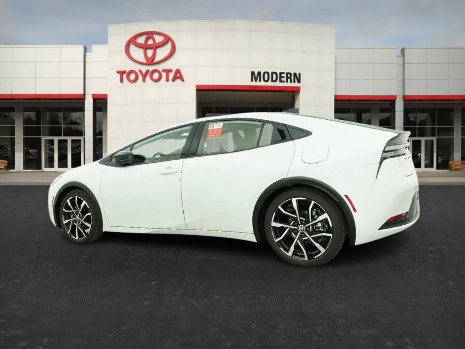 New 2026 Toyota Prius Plug-In Hybrid w/ Limited Premium Package FWD image 11