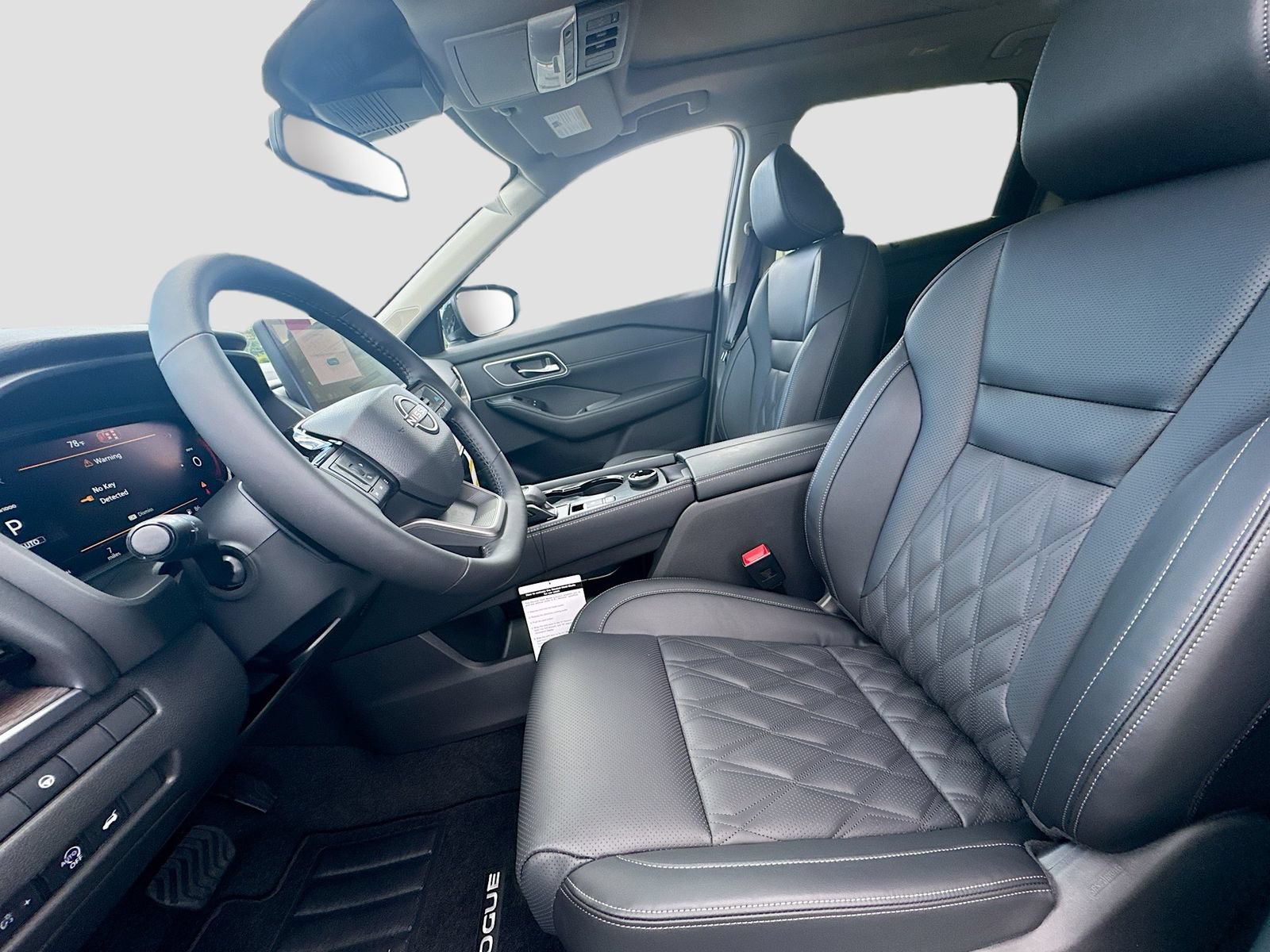 New 2026 Nissan Rogue Platinum AWD/4WD image 22
