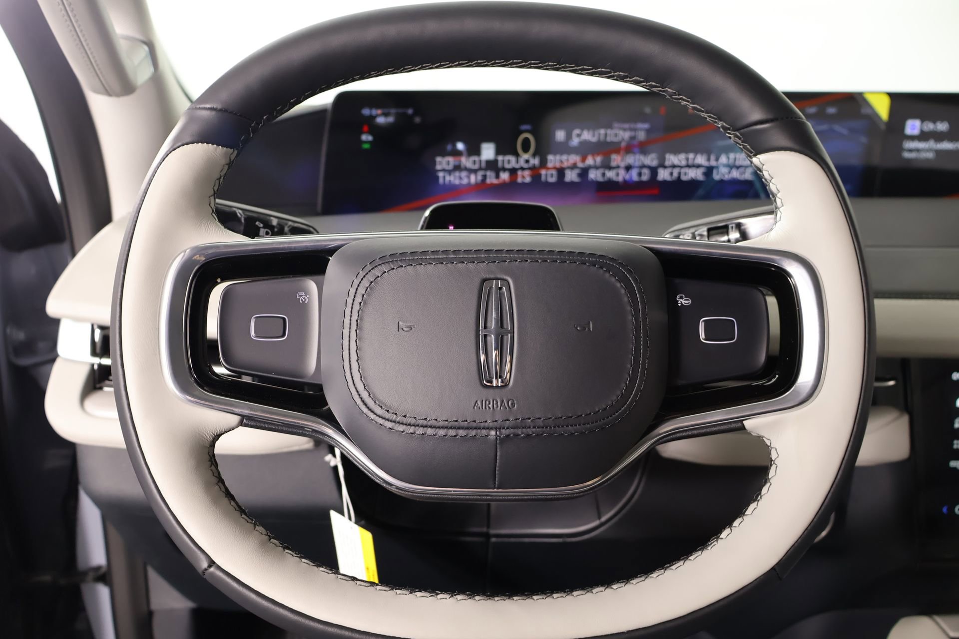 New 2026 Lincoln Navigator Premiere image 3