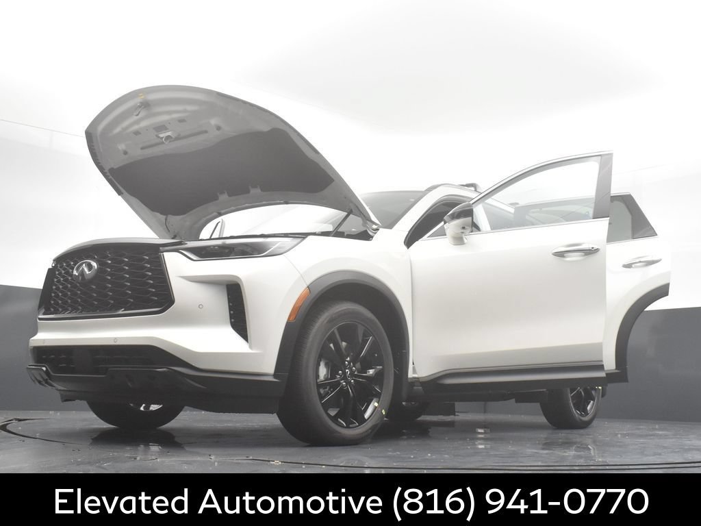 Certified 2025 INFINITI QX60 Luxe w/ Black Edition AWD/4WD image 39