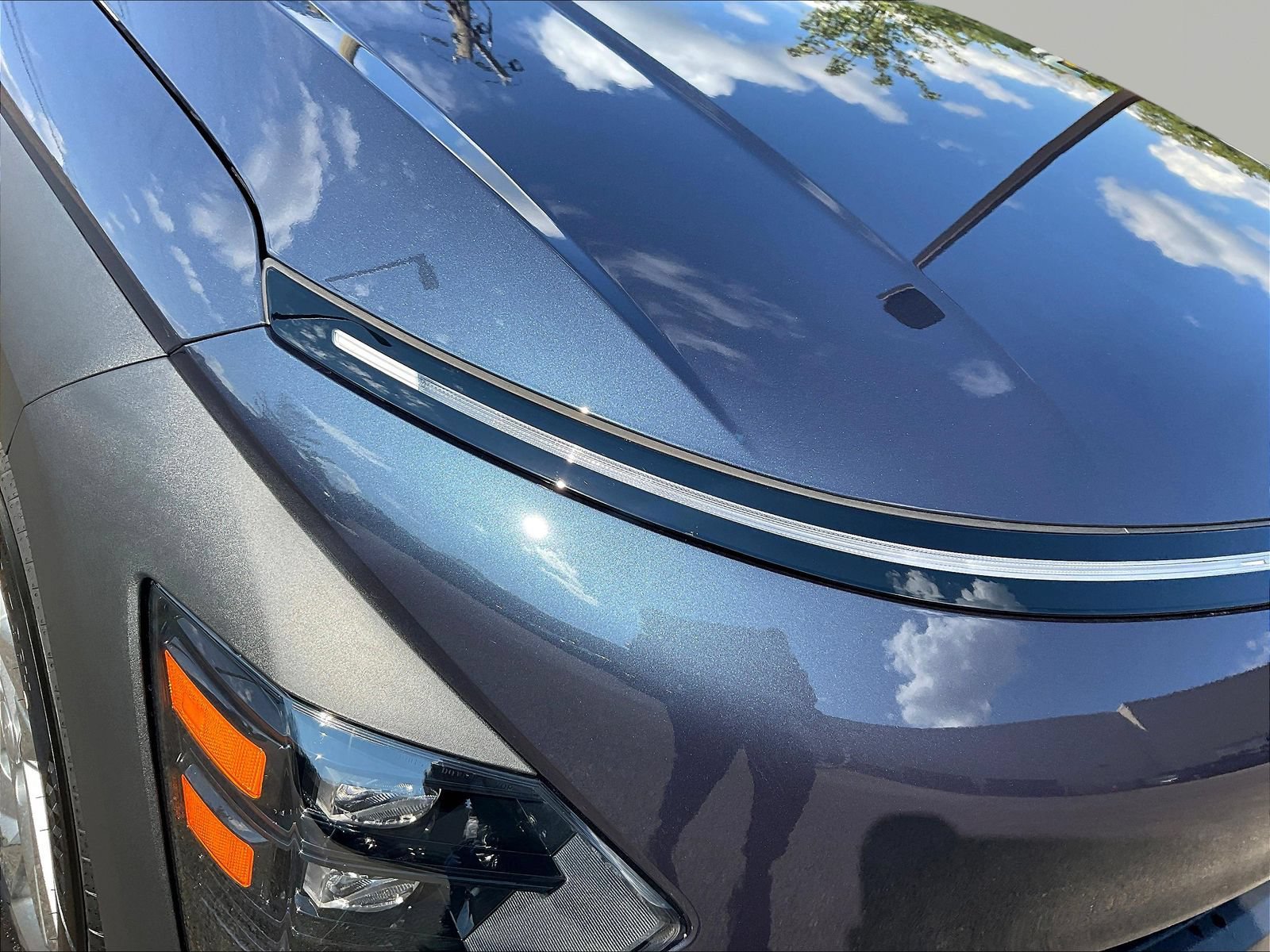 New 2027 Hyundai Kona SE AWD/4WD image 8