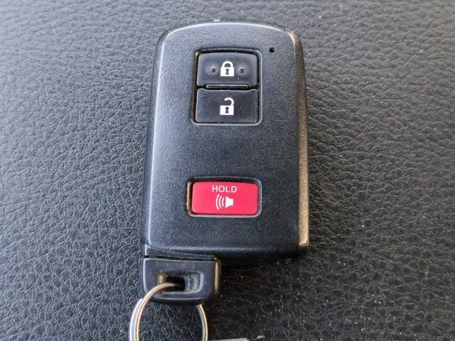 Used 2022 Toyota Tacoma TRD Off-Road image 27