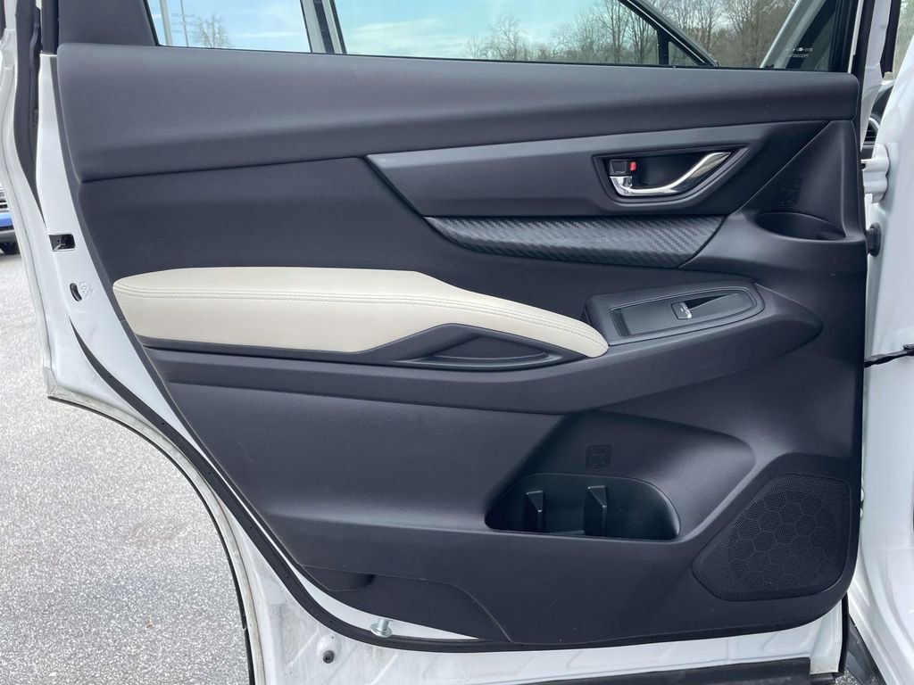 Certified 2023 Subaru Ascent Premium w/ Convenience Package image 2