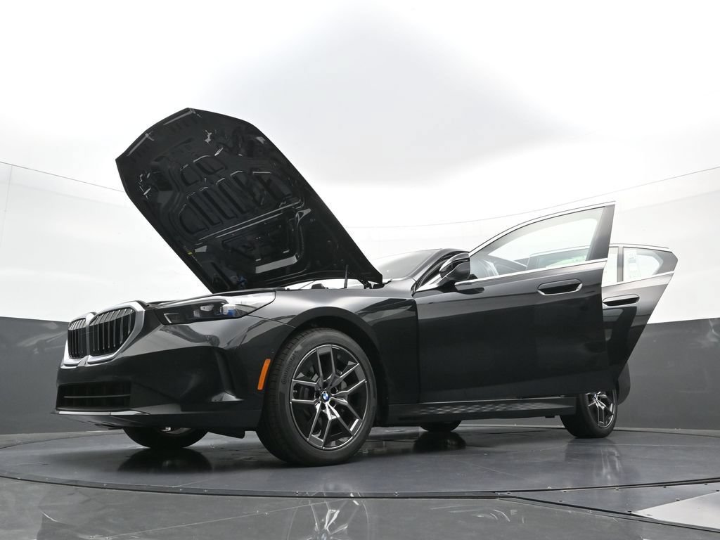 New 2027 BMW 530i xDrive AWD/4WD image 40