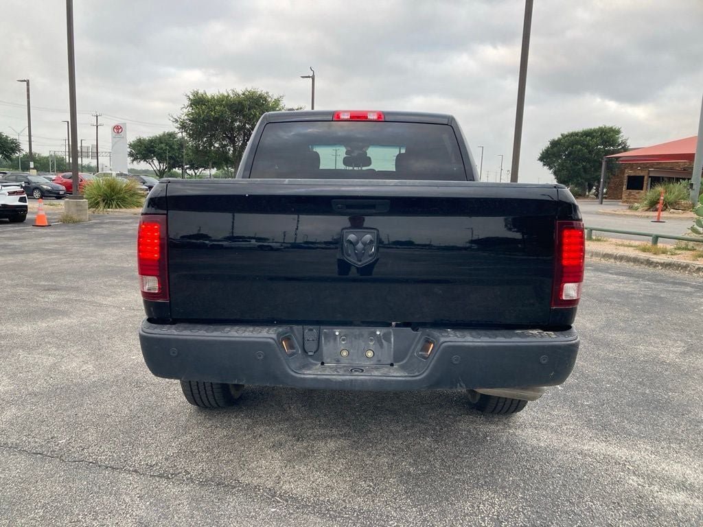 Used 2024 RAM 1500 Warlock RWD image 5