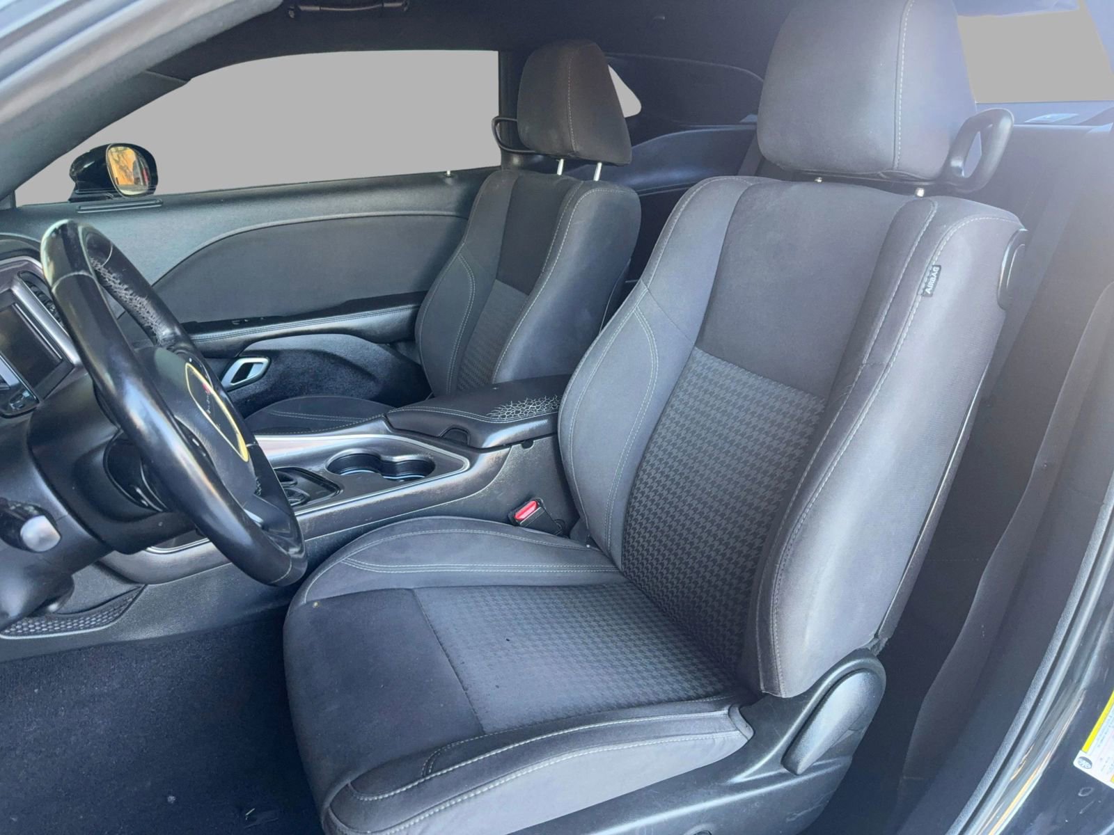 Used 2019 Dodge Challenger SXT image 19