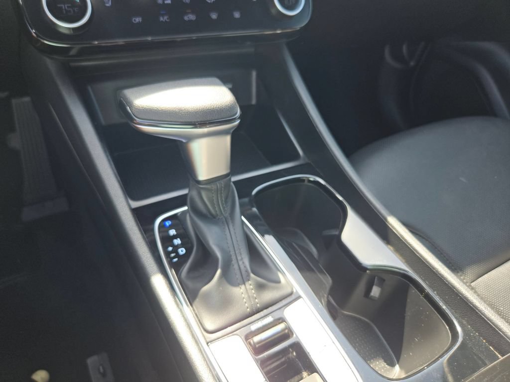 Used 2025 Hyundai Santa Cruz SEL FWD image 30