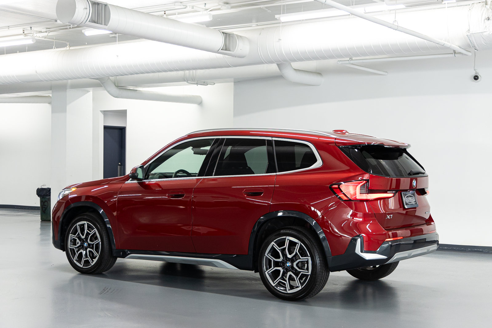 Used 2026 BMW X1 xDrive28i AWD/4WD image 3