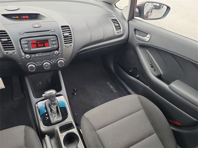 Used 2017 Kia Forte LX image 13