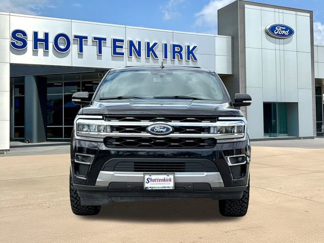 Used 2024 Ford Expedition Limited image 2