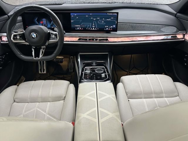 Certified 2023 BMW 760i xDrive AWD/4WD image 21