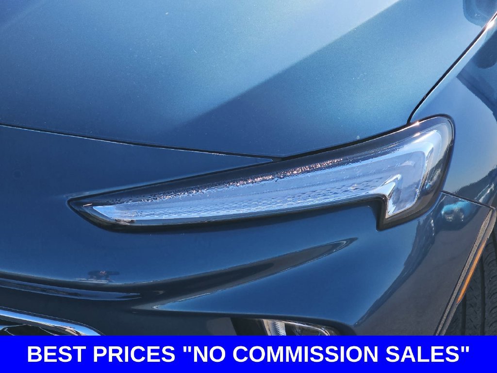 Used 2024 Buick Encore GX Avenir w/ Avenir Convenience Package FWD image 33
