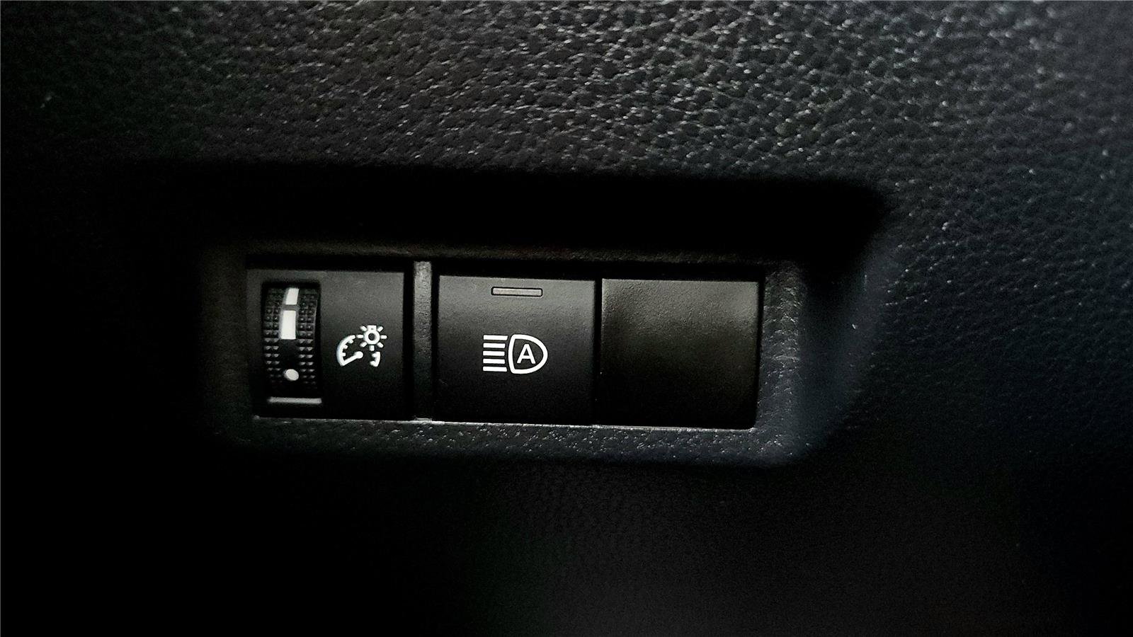 Certified 2023 Toyota RAV4 LE image 32