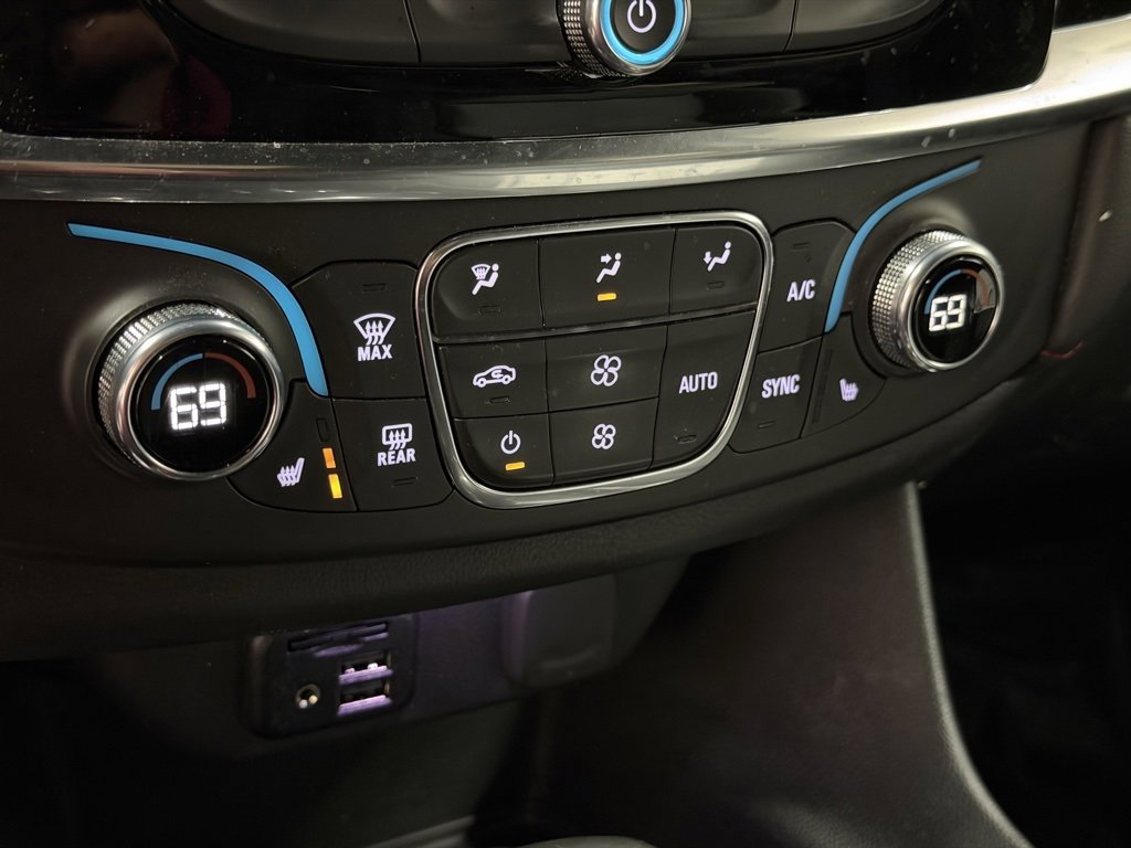 Certified 2023 Chevrolet Traverse RS w/ LPO, Floor Liner Package image 23