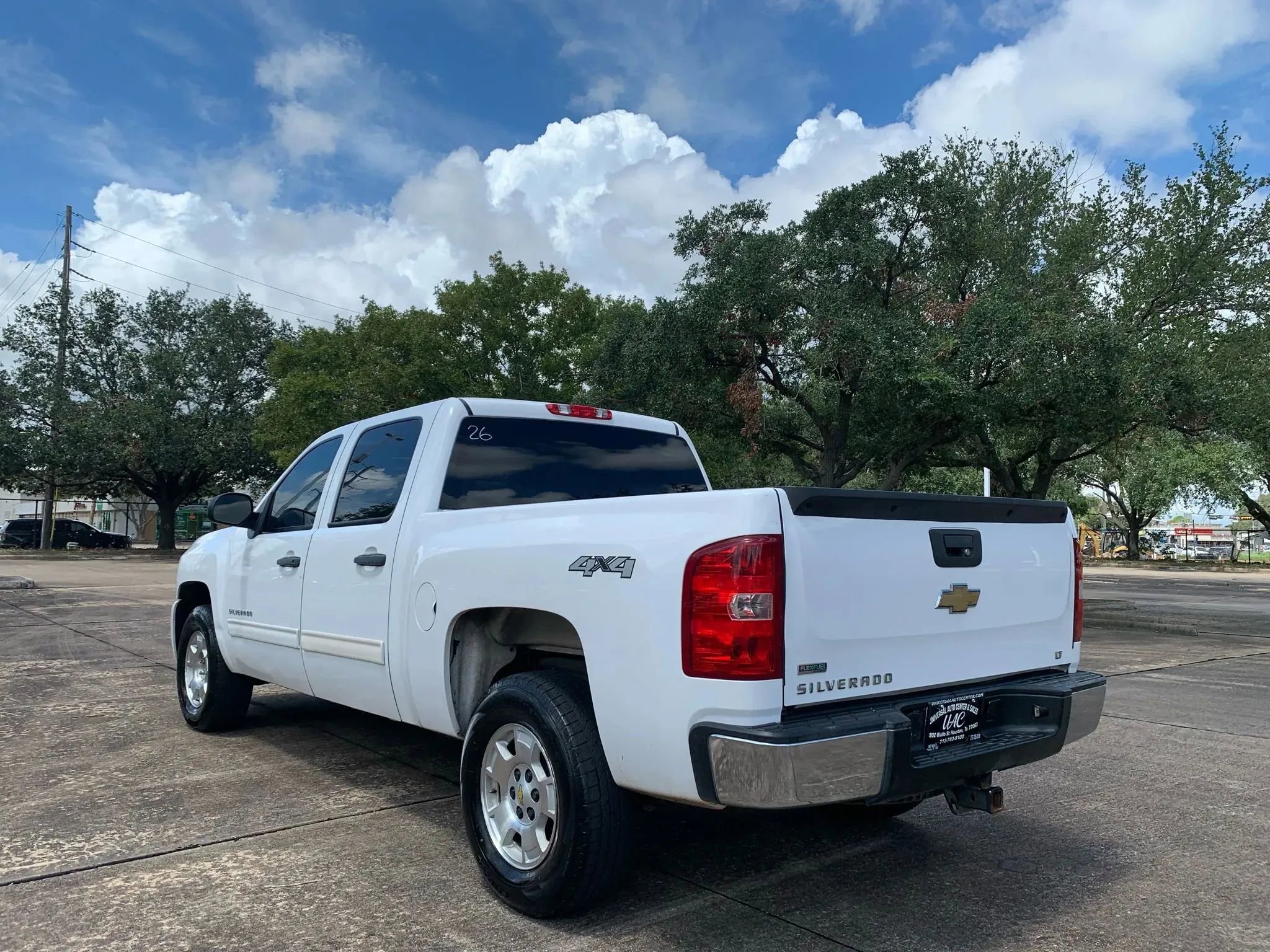Used 2010 Chevrolet Silverado 1500 LT w/ Power Pack Plus image 3
