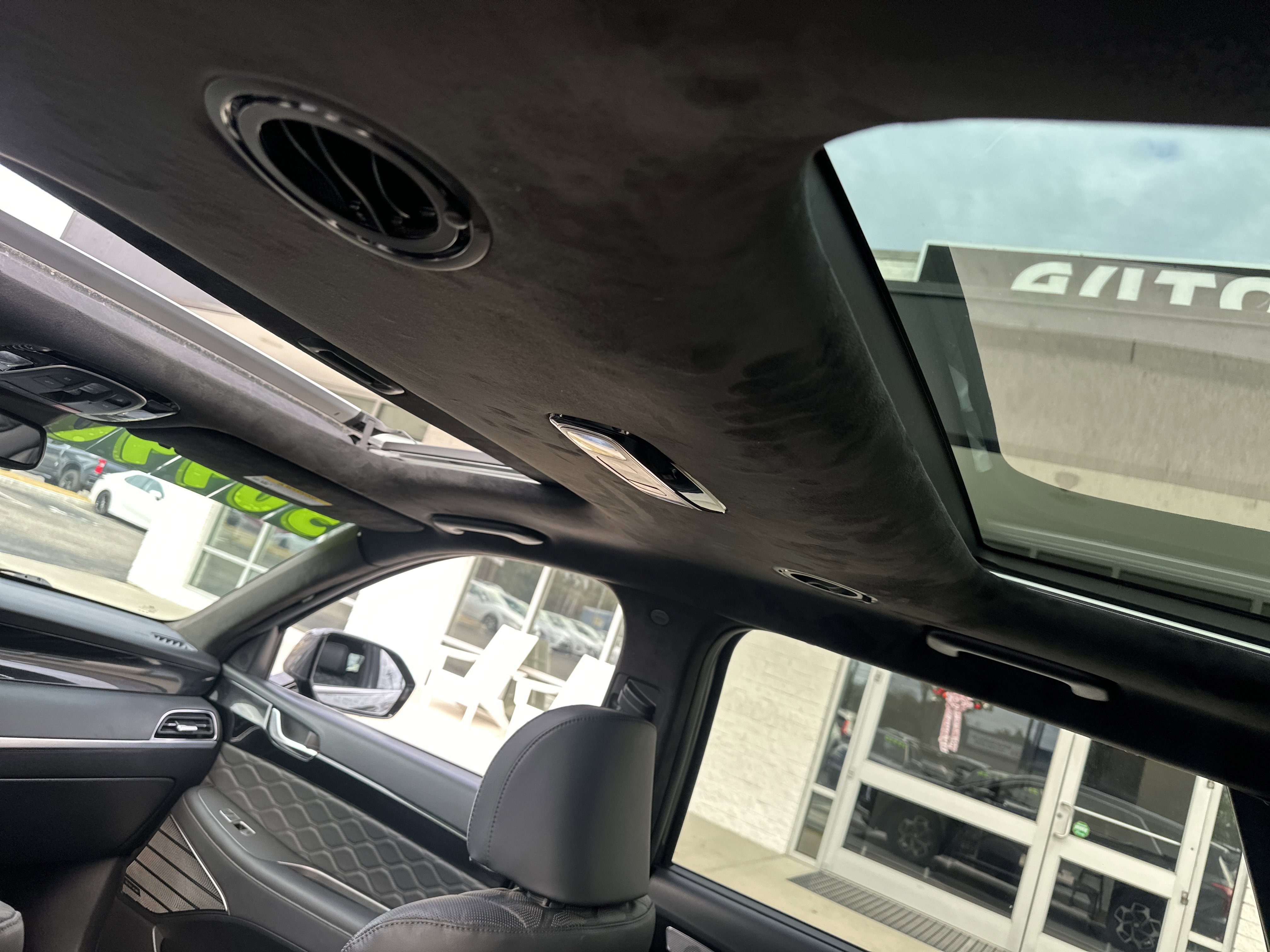 Used 2022 Hyundai Palisade Calligraphy image 11