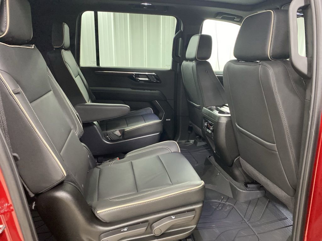 New 2026 Chevrolet Suburban Premier w/ Sun And Tow Package image 14