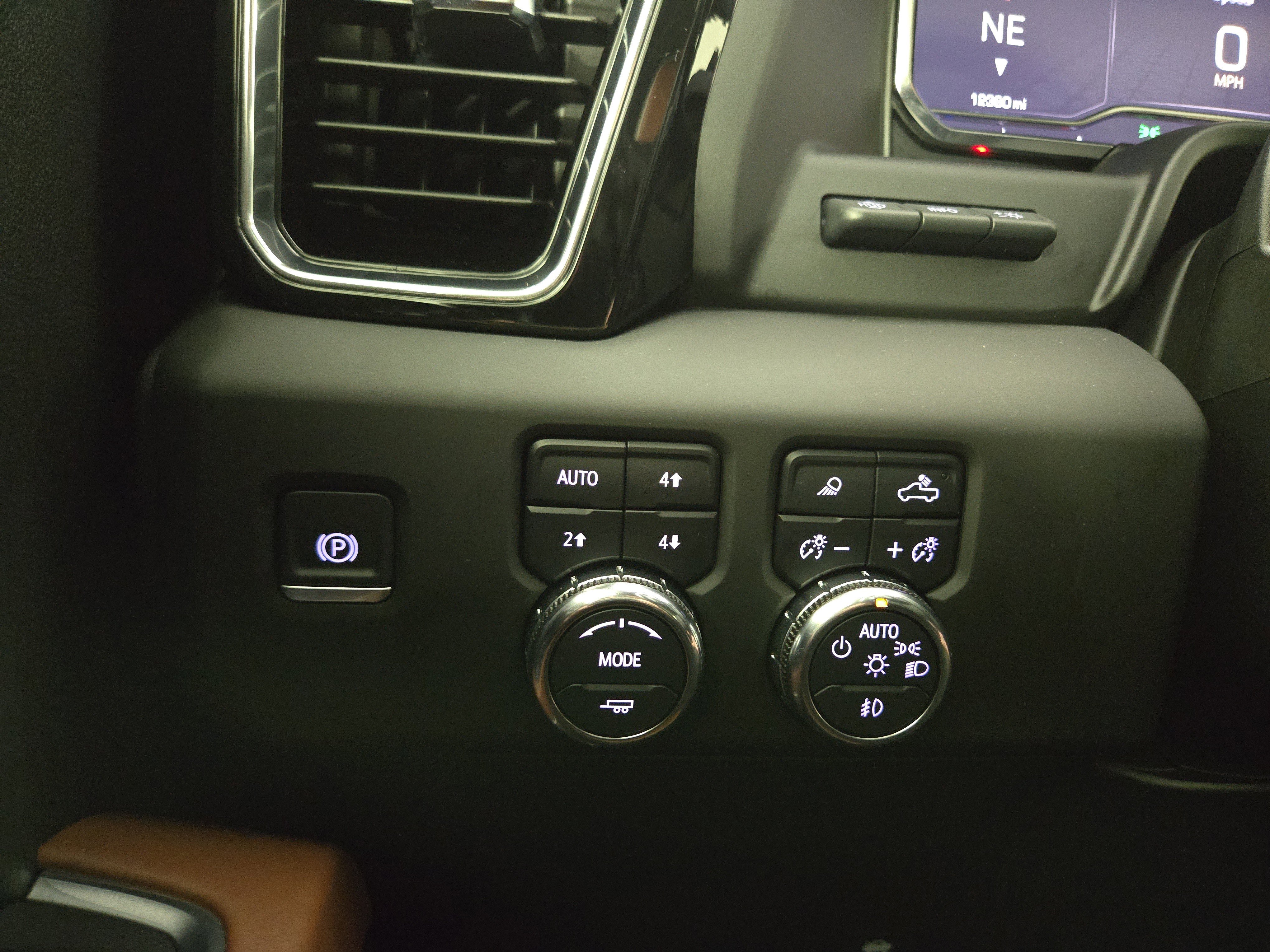 Certified 2025 GMC Sierra 1500 Denali Ultimate image 29