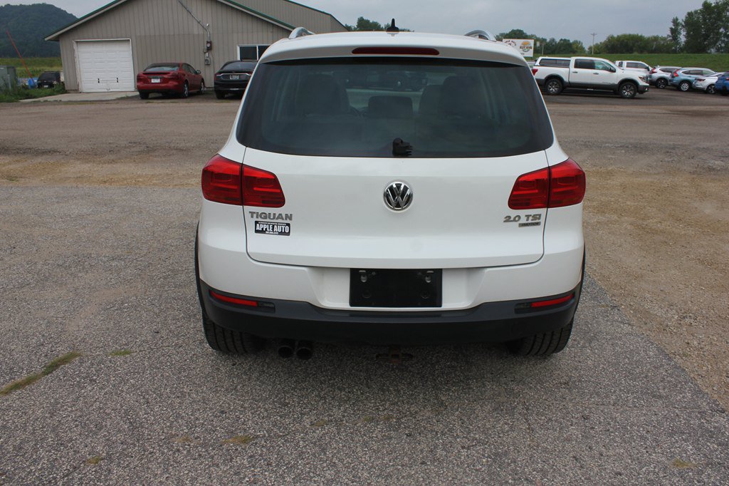 Used 2013 Volkswagen Tiguan SEL AWD/4WD image 6
