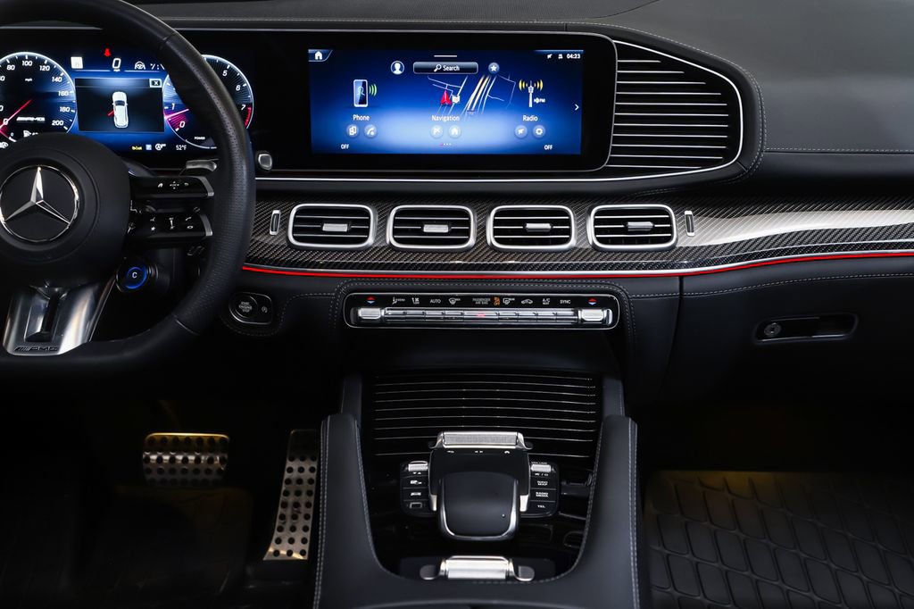 Certified 2025 Mercedes-Benz GLS 63 AMG 4MATIC image 17