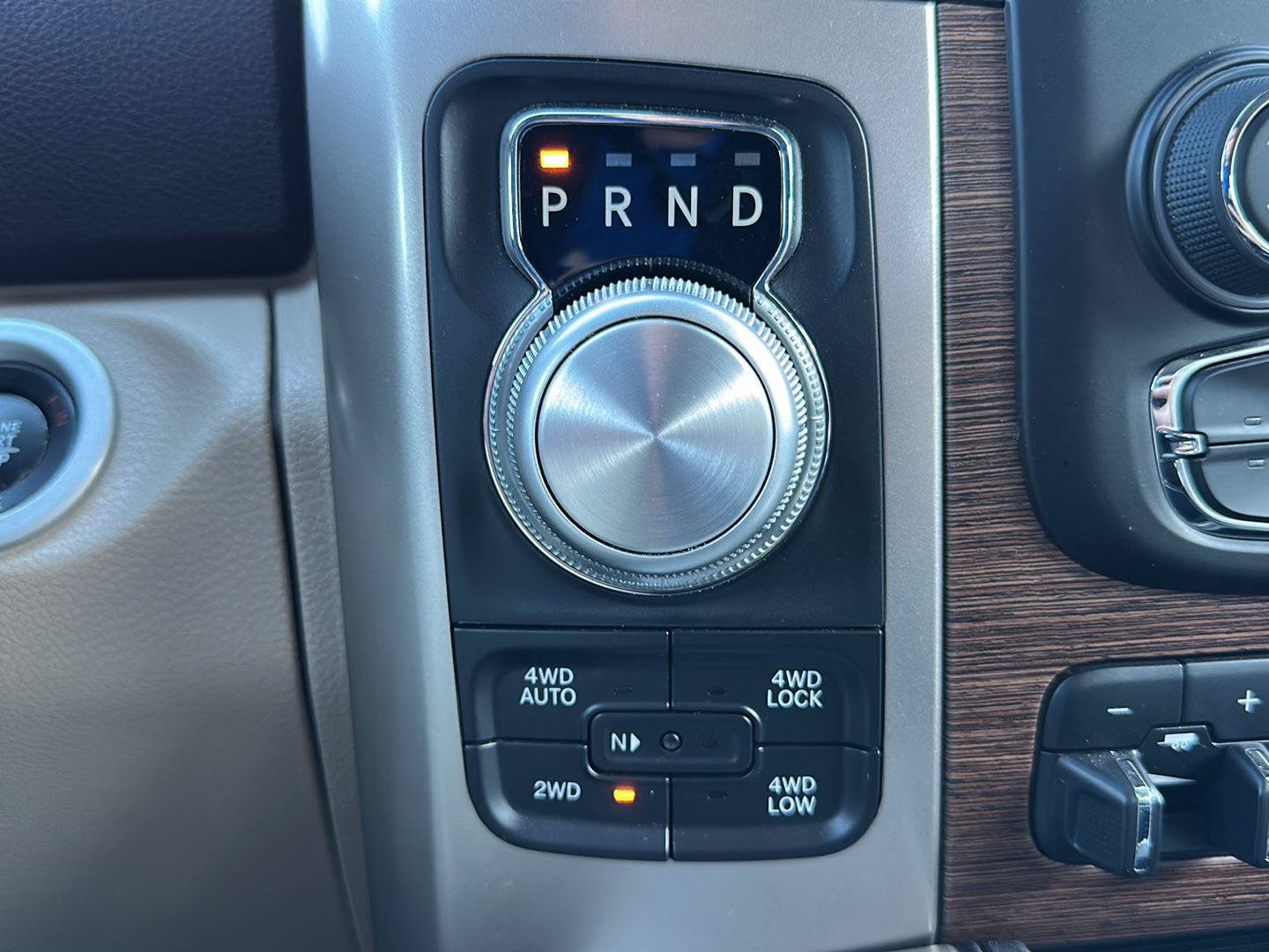 Used 2017 RAM 1500 Laramie w/ Convenience Group AWD/4WD image 27