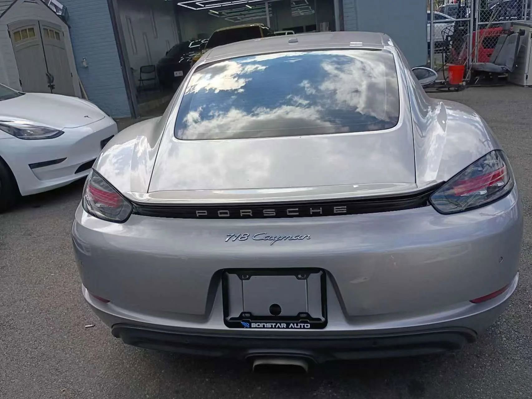 Used 2018 Porsche 718 Cayman RWD image 6