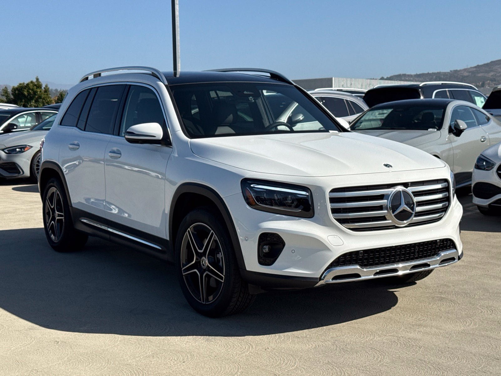 New 2026 Mercedes-Benz GLB 250 4MATIC image 7