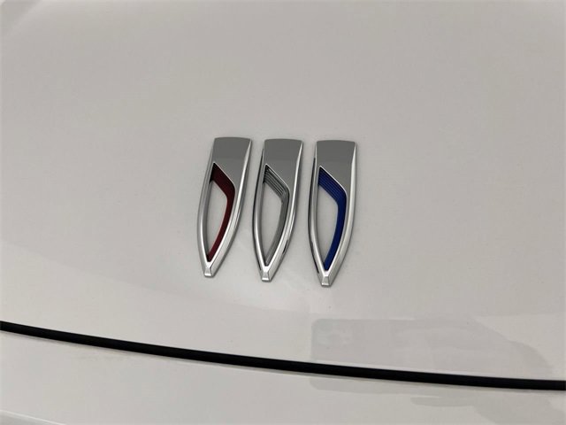 Certified 2025 Buick Enclave Sport Touring image 31