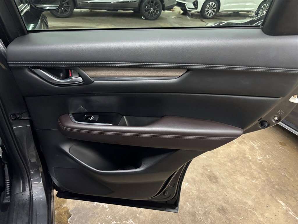 Used 2019 MAZDA CX-5 Signature image 17